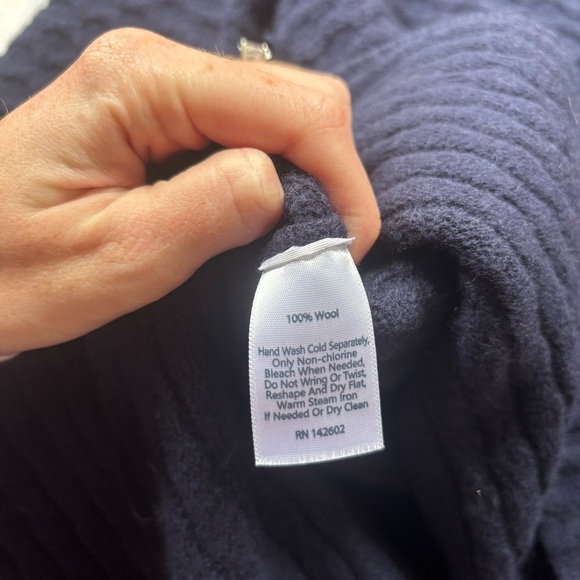 Navy Blue Sail to Sable Wool Sweater Womens Sz Small - Picture 4 of 6